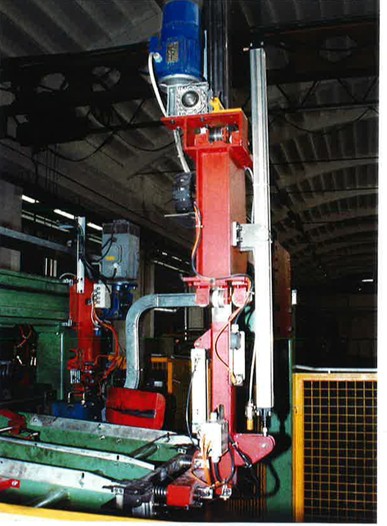 Manipolatore scarico tubi 4